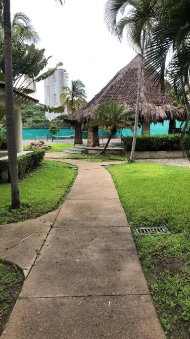 Hermoso Apartamento En Manzanillo Con Alberca Y Cancha De Tenis, Ideal Para Relajarse Y Disfrutar De Una Escapada Tranquila En El Paraiso Tropical Dış mekan fotoğraf