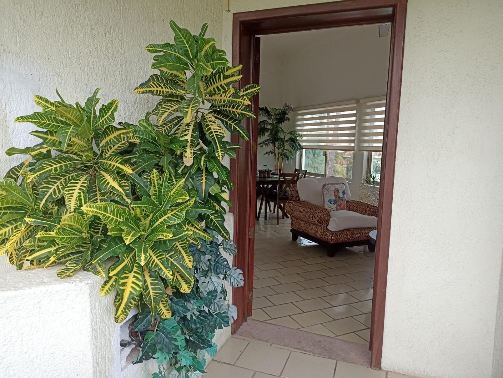 Hermoso Apartamento En Manzanillo Con Alberca Y Cancha De Tenis, Ideal Para Relajarse Y Disfrutar De Una Escapada Tranquila En El Paraiso Tropical Dış mekan fotoğraf