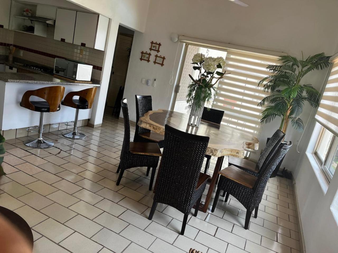 Hermoso Apartamento En Manzanillo Con Alberca Y Cancha De Tenis, Ideal Para Relajarse Y Disfrutar De Una Escapada Tranquila En El Paraiso Tropical Dış mekan fotoğraf